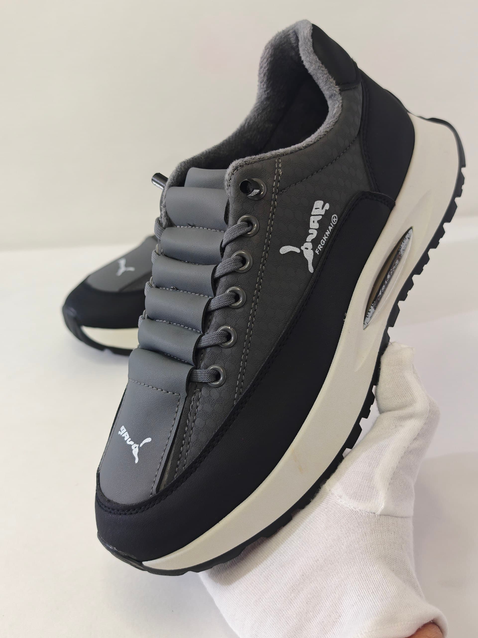 Puma krossovka mexli