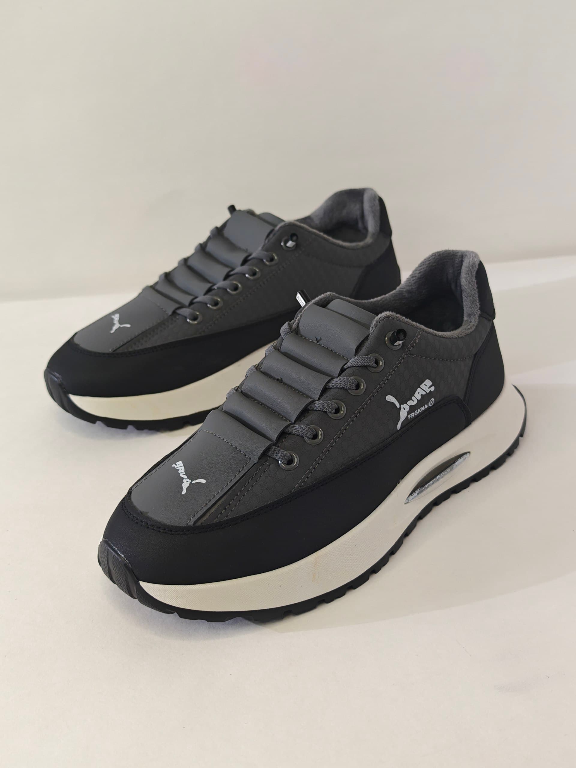 Puma krossovka mexli