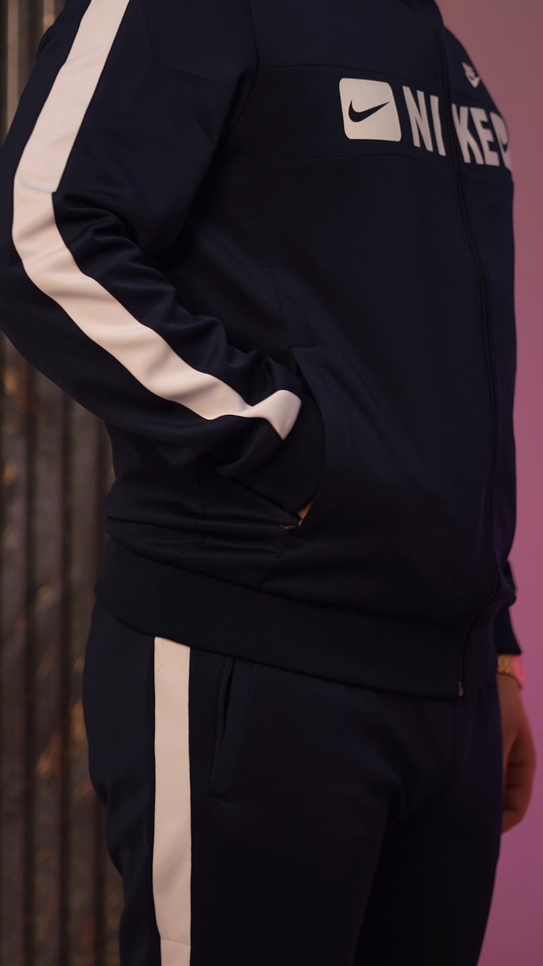NIKE - sportivka
