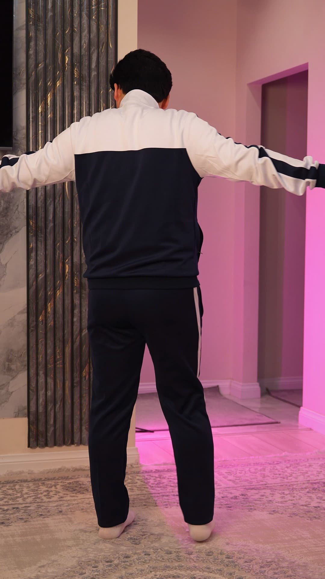NIKE - sportivka
