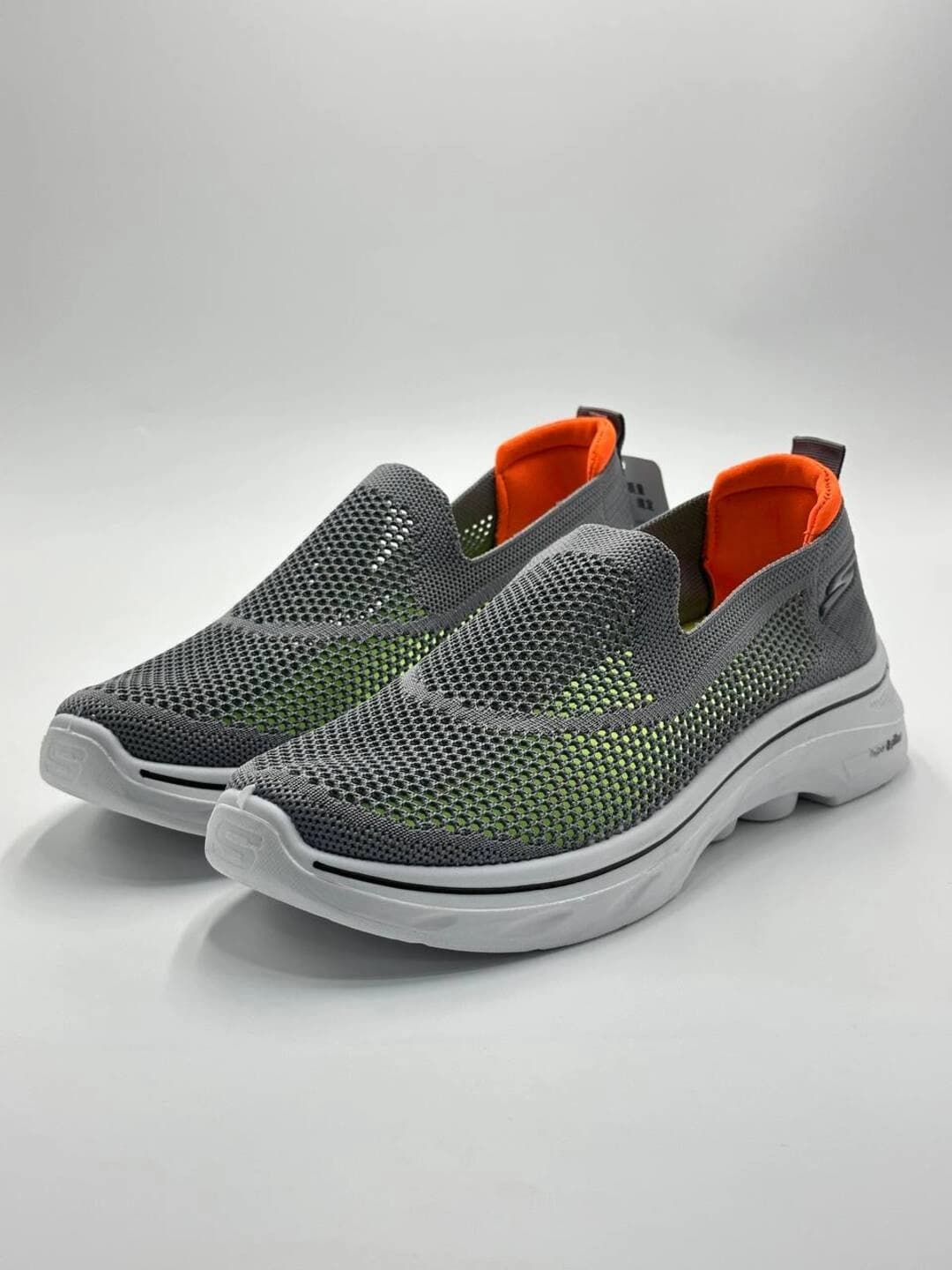 Slipon Skechers