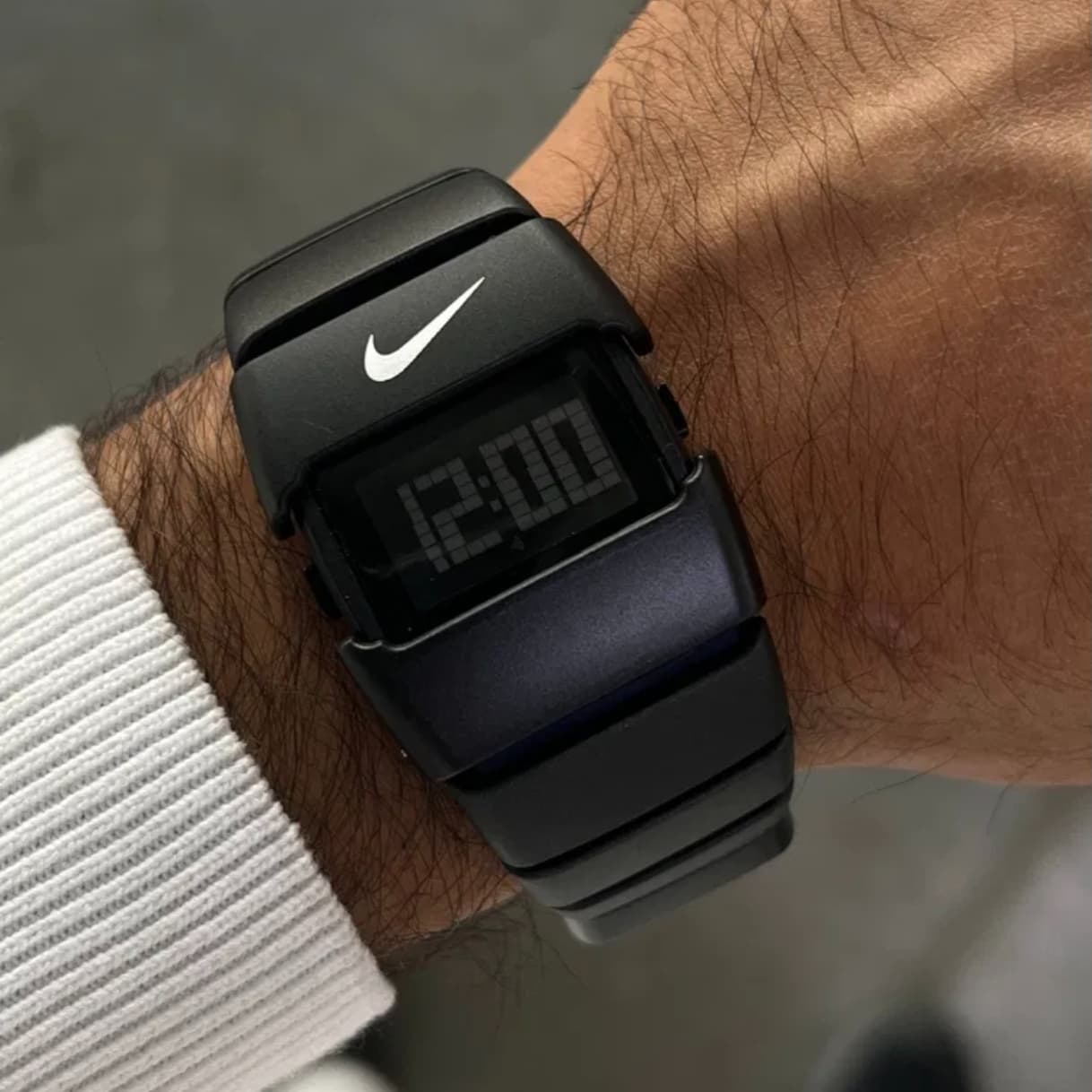 Nike raqamli sport soati