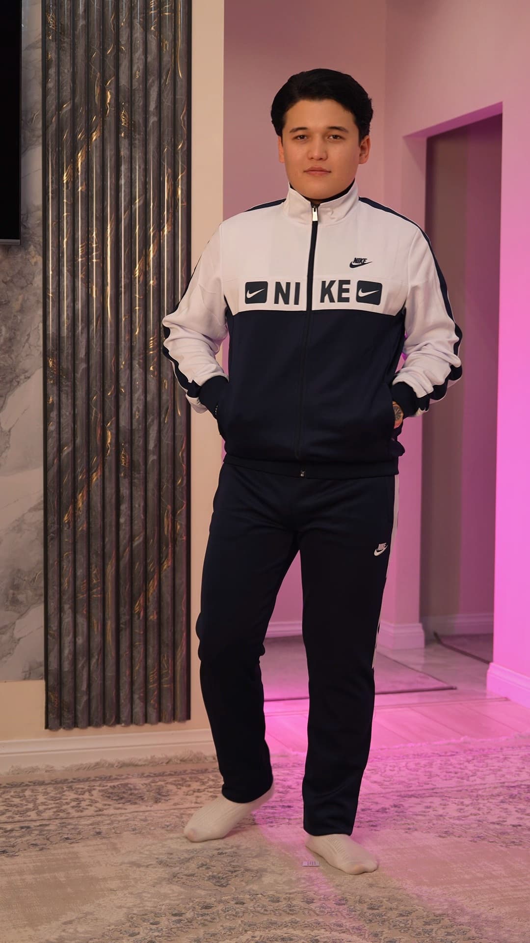 NIKE - sportivka